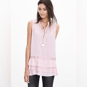 ⭐️ Banana Republic Soft Pink Satin Tiered Ruffle Hem Sleeveless Blouse MEDIUM